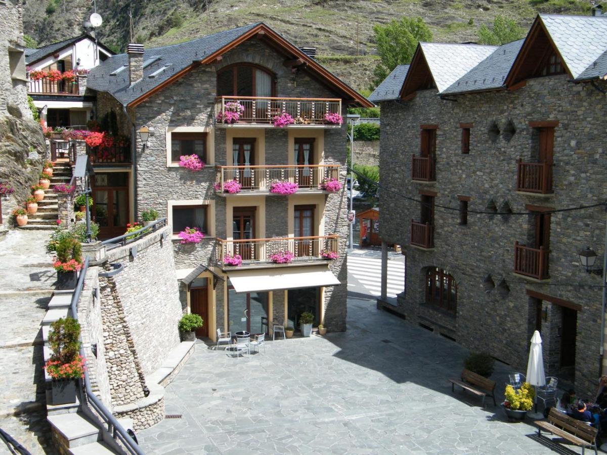 Hotel Lamoga Llavorsí Exterior foto